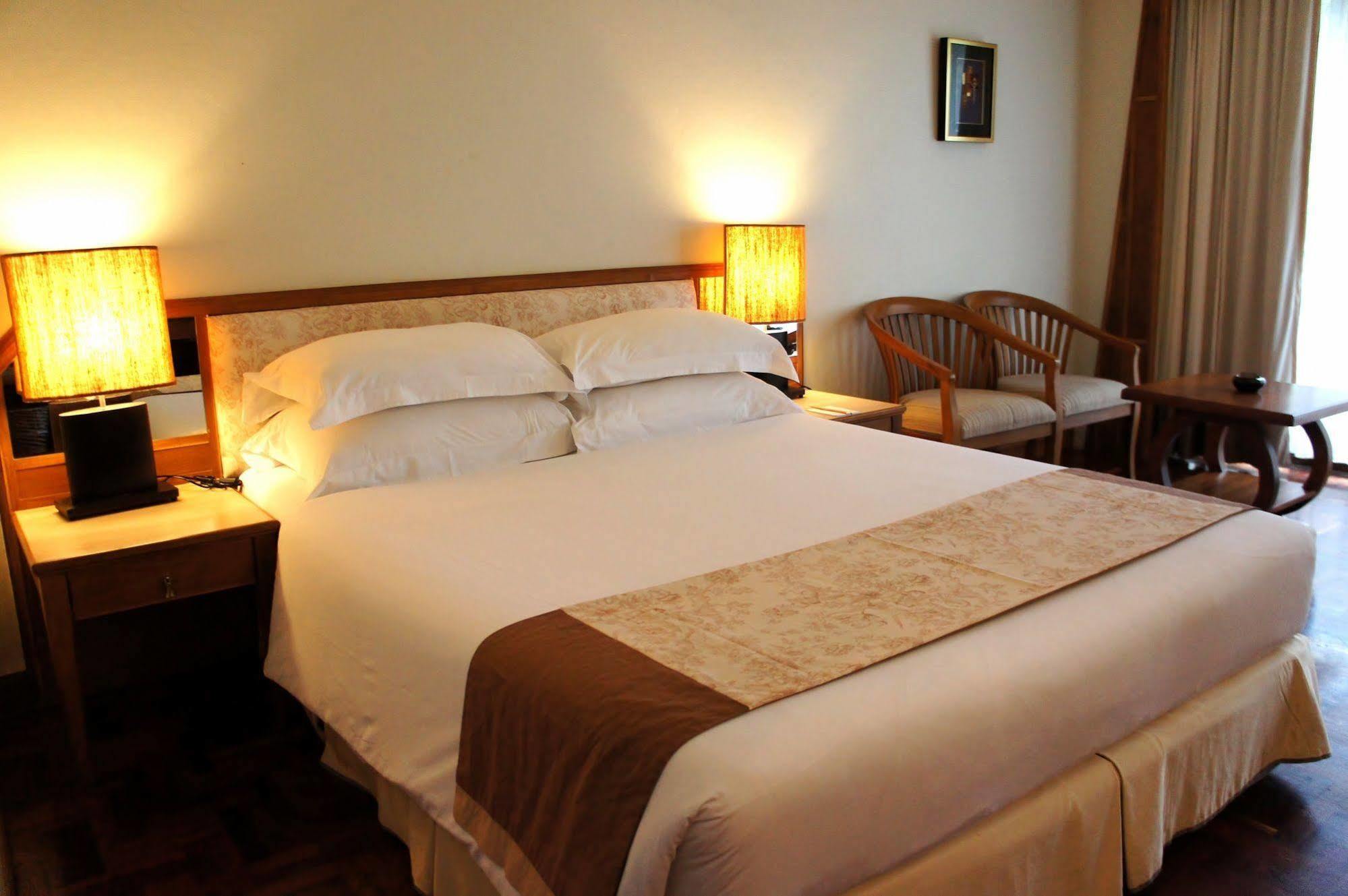 Safari Beach Hotel Patong Экстерьер фото